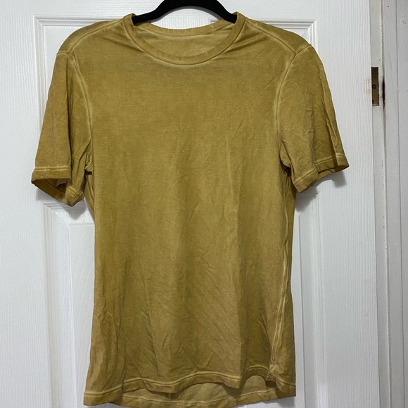 Lululemon 5 Year Basic Tee *Sun Wash - Picture 4 of 6